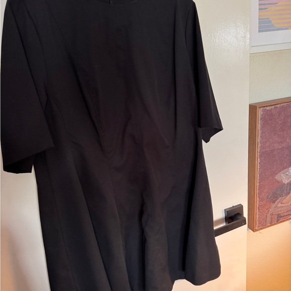 H&M Black Short-Sleeve Men's Tee - Picture 3 of 3